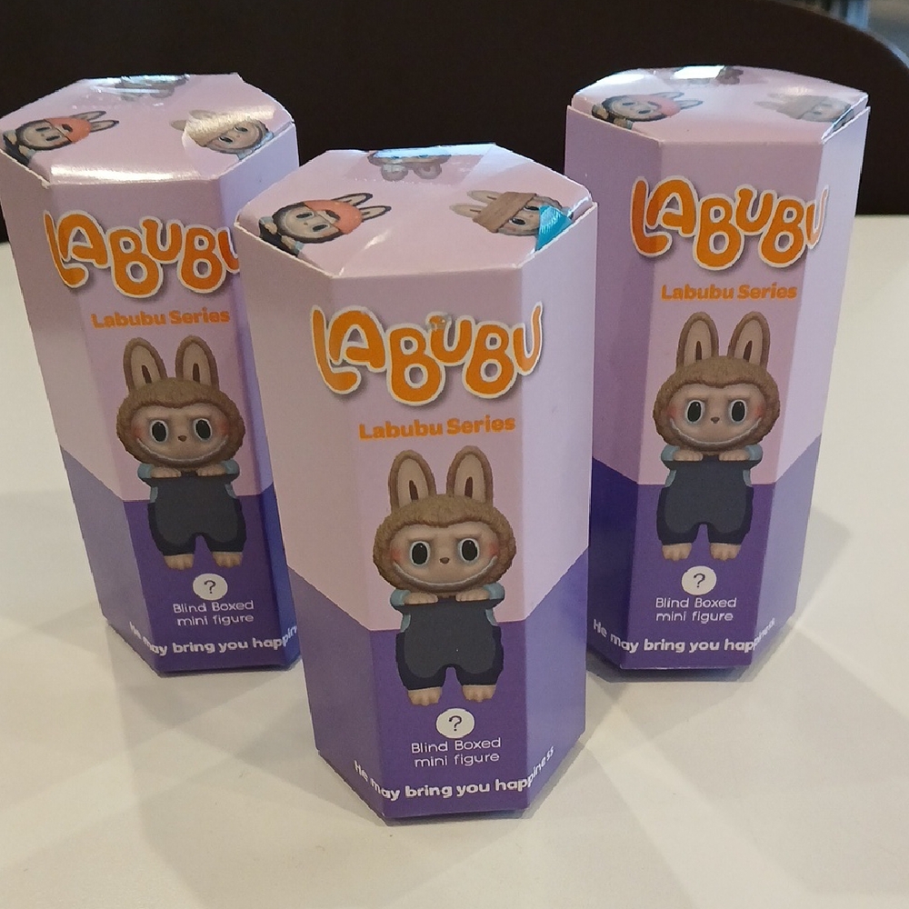 Labubu Series Blind Box Mini Figures
